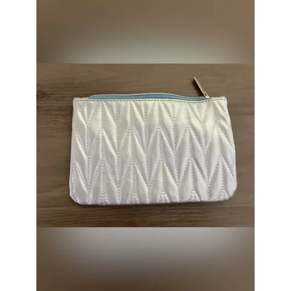 NWT A New Day Ivory Quilted Zip Pouch Clutch Cosmetic Bag Travel Organizer